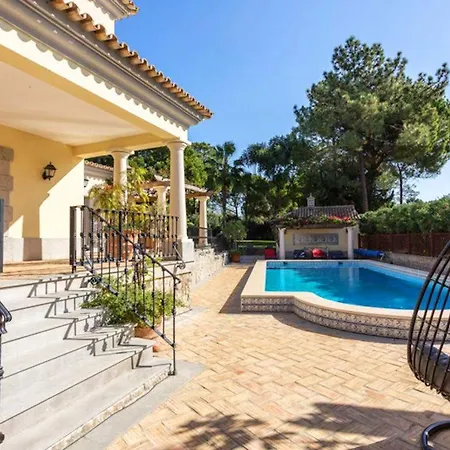 Sleeps 10 Pool Air Con Wifi *